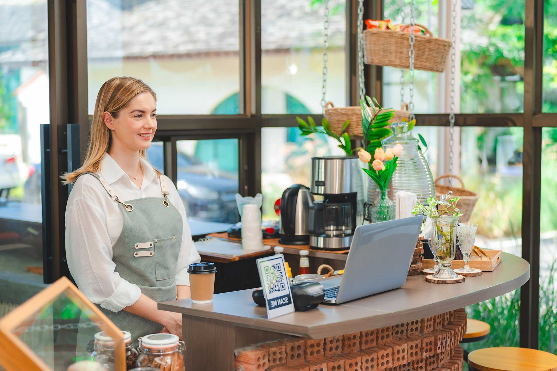 The Power of Guest Reviews: Turning Feedback Into a Growth Strategy